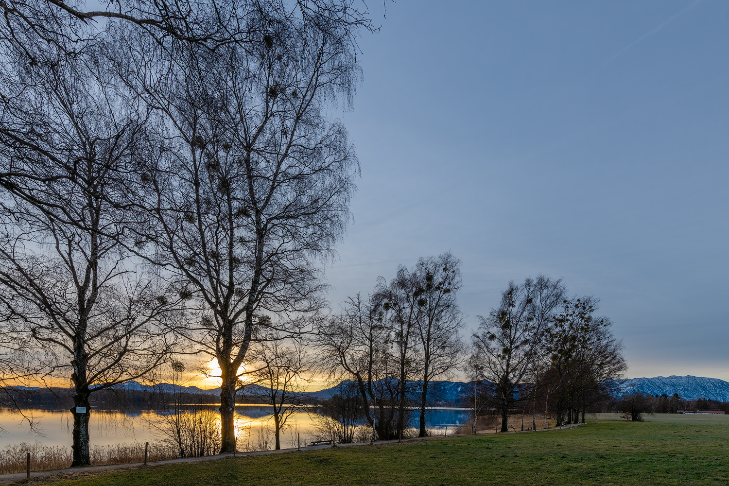 Februar - Sonnenaufgang am Staffelsee (Uffing am Staffelsee/Bayern)