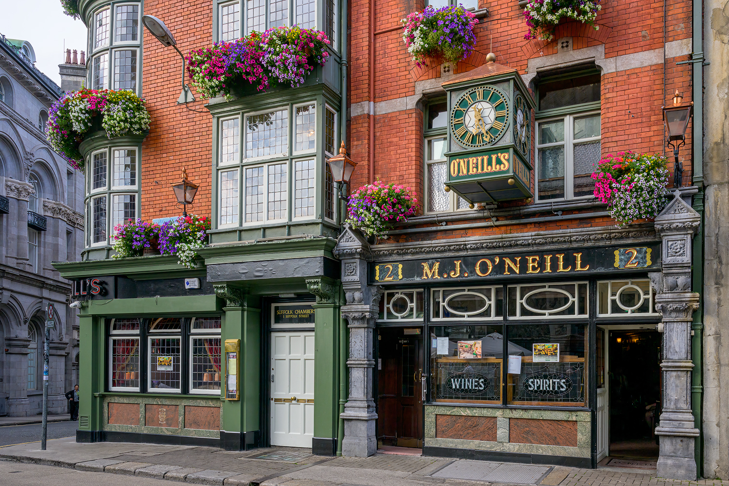 November - O'Neills Pub